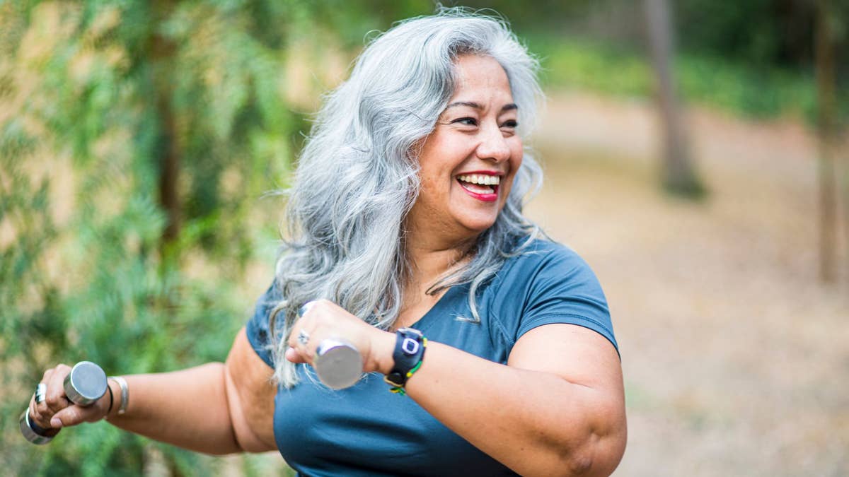 Rheumatologist warns over-50s: 5 everyday habits fast-tracking your joint pain