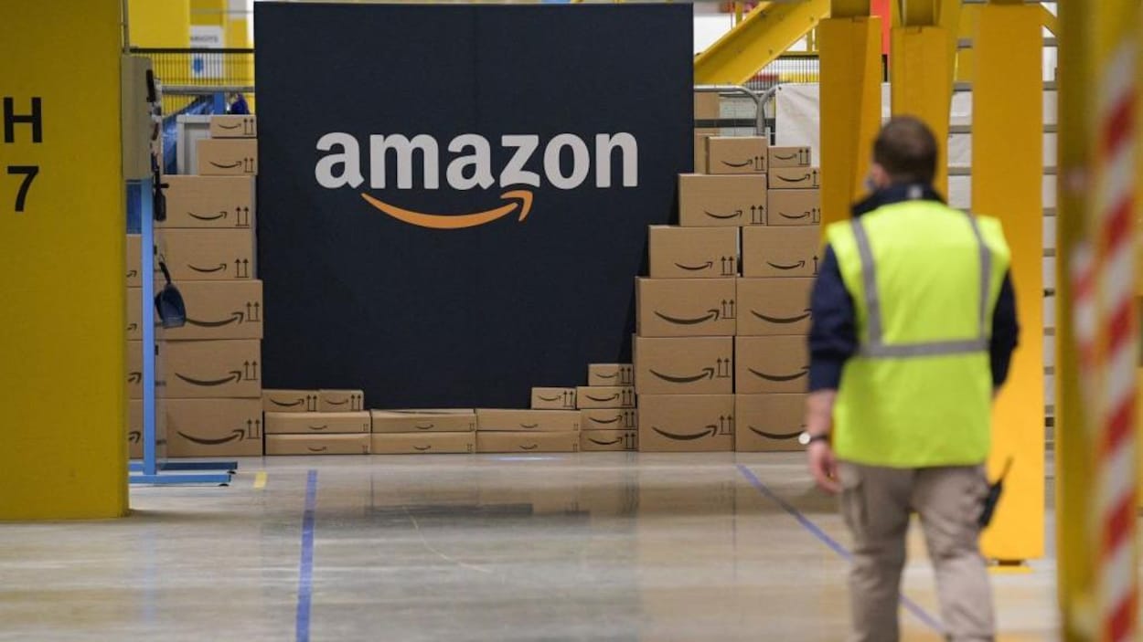 Des centaines d’ex-employés d’Amazon sans emploi au Québec