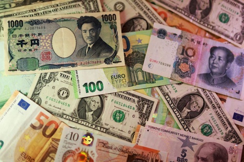 Currency markets subdued ahead of pivotal central bank week