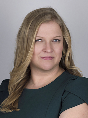 Photograph of Elizabeth Straub