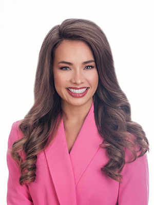 Photograph of Lauren Dickson