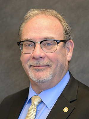 Photograph of Steven Strait