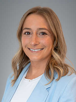 Photograph of Amanda Meyer