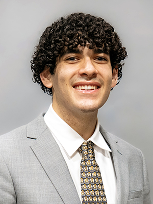 Photograph of Zachary Kushner