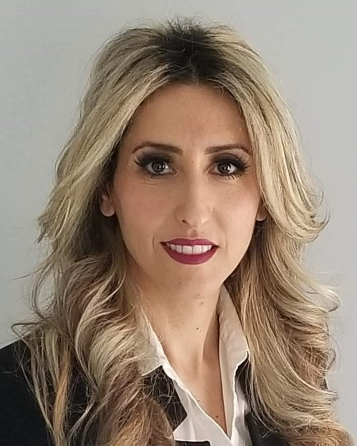 Profile Picture of Azadeh Dashlou