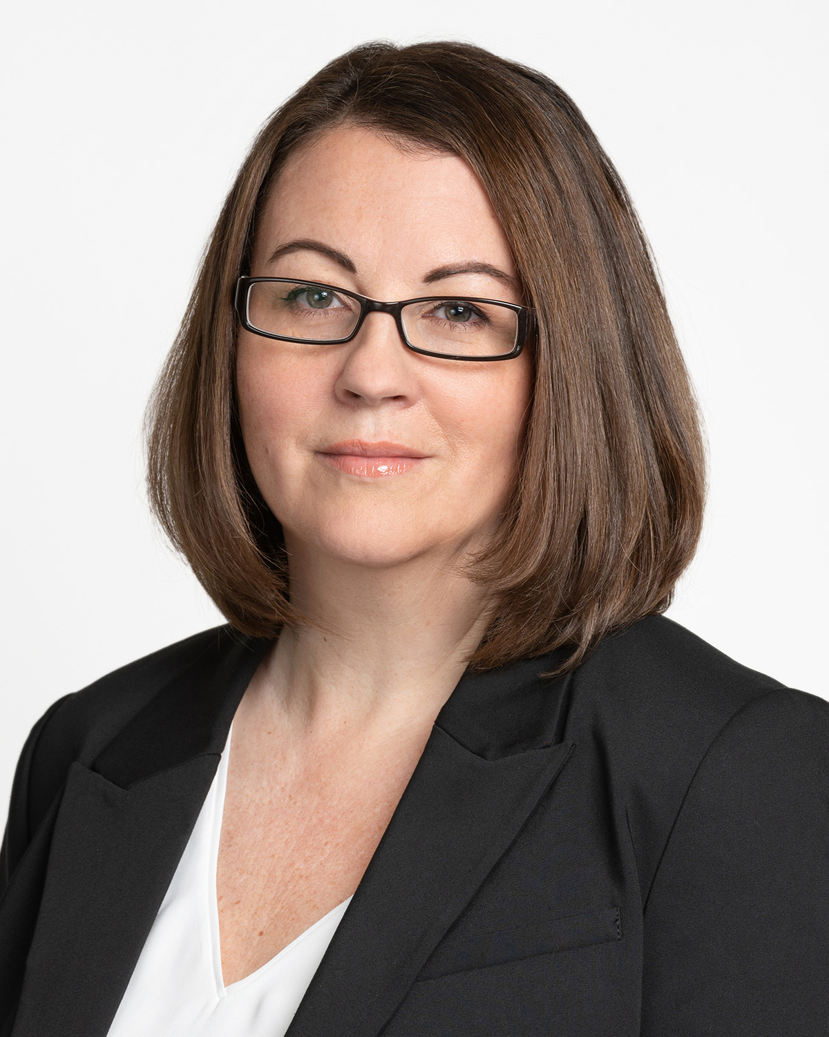 Profile Picture of Julie Dinn