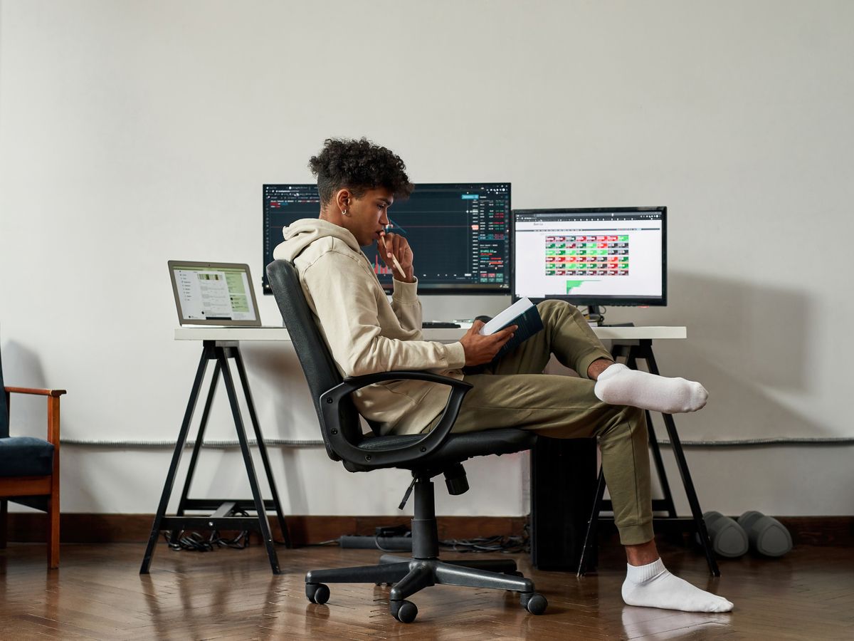 Image for ‘Financial nihilism' is pushing many gen Z Canadians to adopt risky investing, with worrying consequences