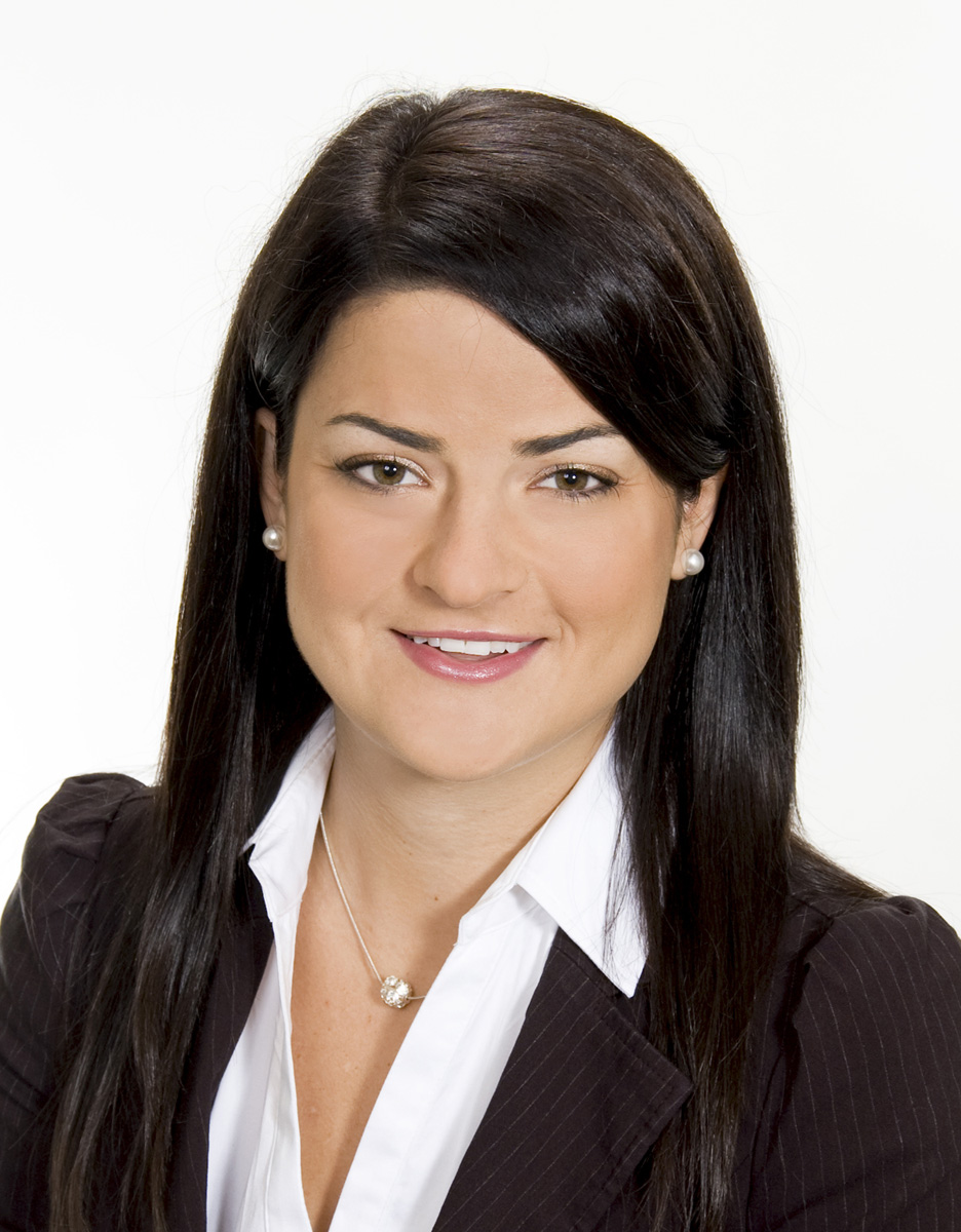 Profile Picture of Andrea Selig