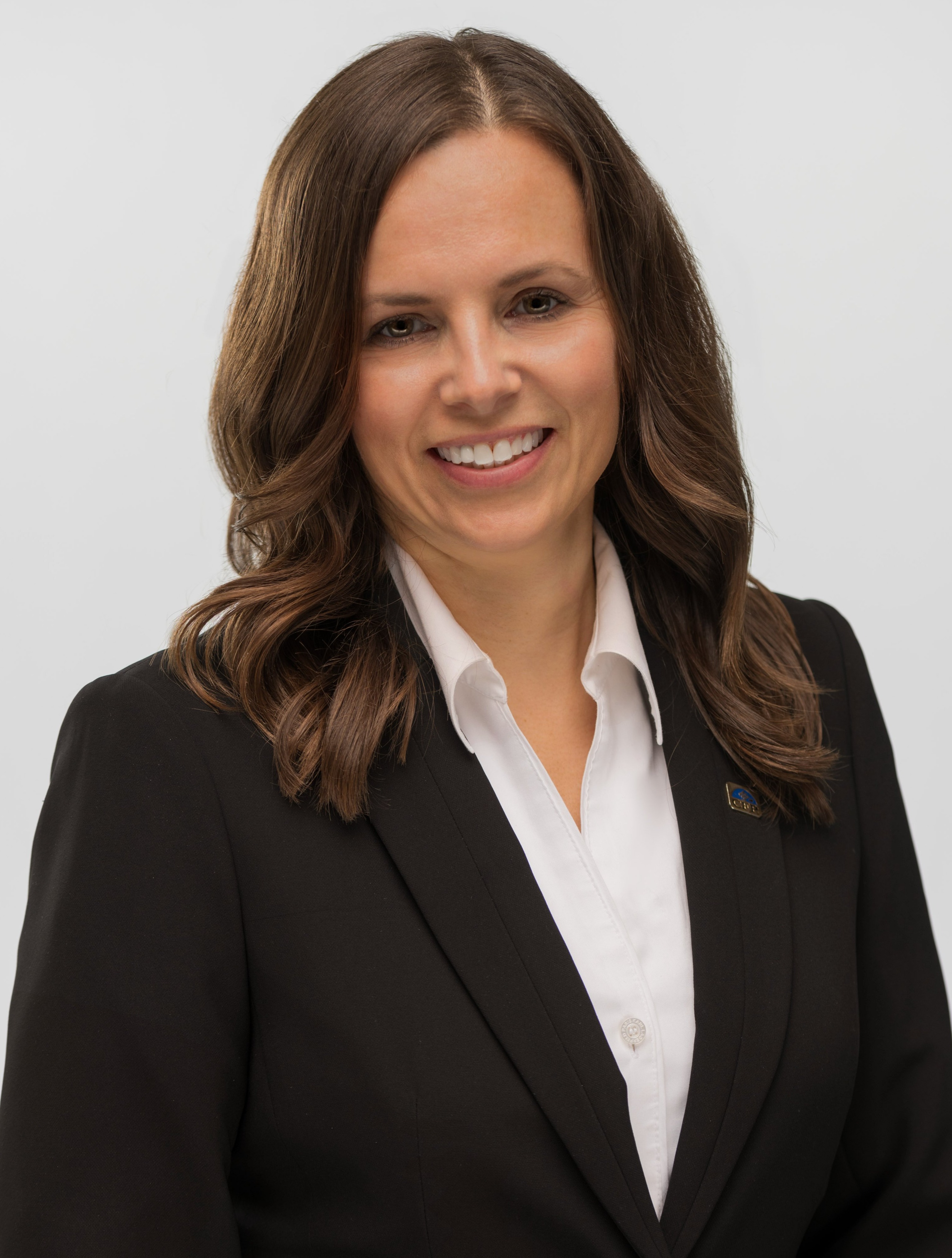 Profile Picture for team member – Josee Adrian 