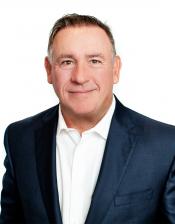 Profile Picture of Stephen Roth